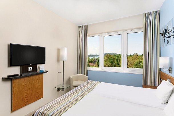 Danubius Hotel Marina - Wohnbeispiel Doppelzimmer Superior (Zimmercodierungen DS1, DS2 & DC1)