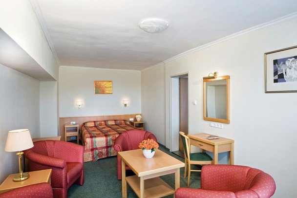 Danubius Hotel Annabella - Wohnbeispiel Familienzimmer Superior (Zimmercodierung FS1)