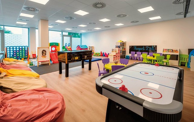 Hunguest Bük - Hunguest Bük - Spielzimmer im Ostflügel