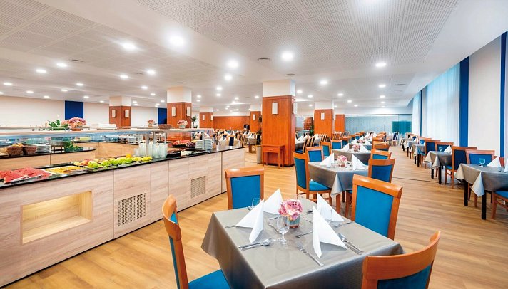 Hunguest Bük - Hunguest Bük - Restaurant im Westflügel