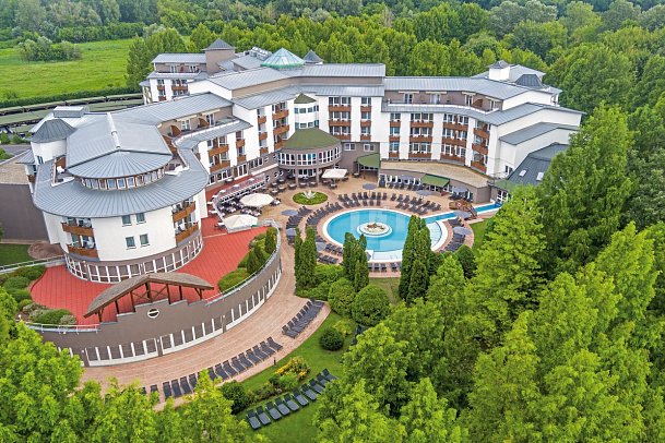 Lotus Therme Hotel & Spa