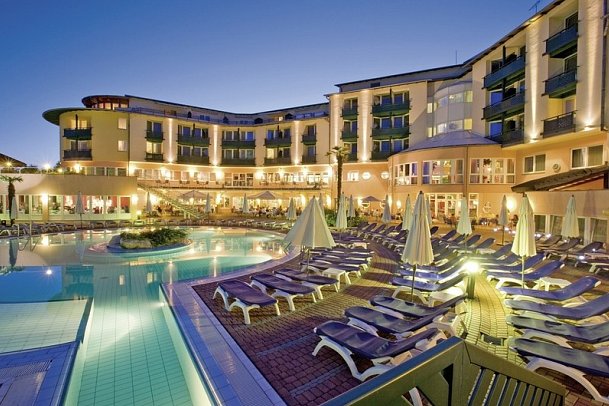 Lotus Therme Hotel & Spa