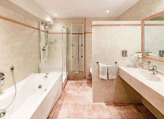 Schneeberg Family Spa Resort - Wohnbeispiel Suite Schneeberg (Zimmercodierung WB1)