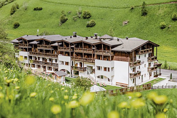 Almina Family & Spa