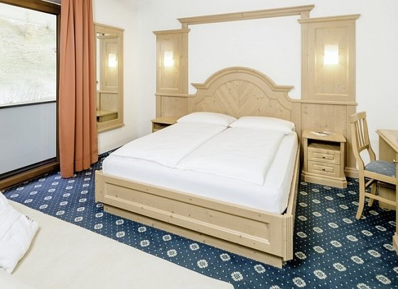 Almina Family & Spa - Wohnbeispiel Doppelzimmer Jaufental (Zimmercodierungen DB1 & EB1)