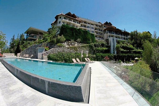 Das Finkennest Panoramic Garden Resort Spa