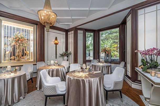 Villa Eden - Tasting Room