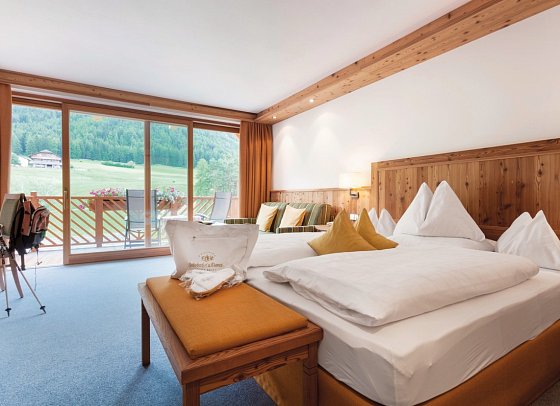 Chalet Tianes - Wohnbeispiel Doppelzimmer Komfort (Zimmercodierungen DF1 & EB1)