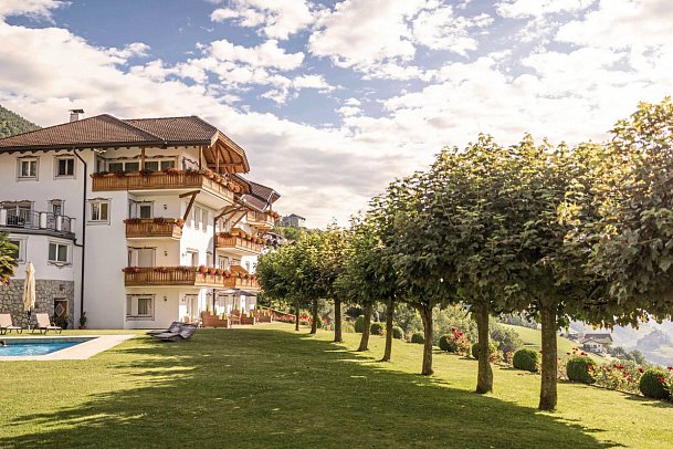 Egger Apartments & Suites