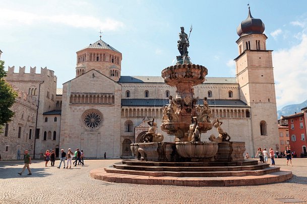 Von Meran zum Gardasee - Neptunbrunnen - Trient