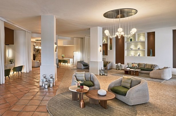 Conrad Chia Laguna Sardinia