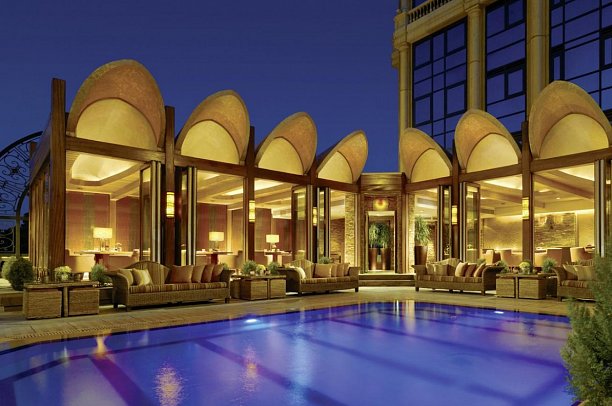 Four Seasons Hotel Cairo at The First Residence