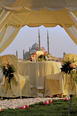 Four Seasons Hotel Cairo at The First Residence