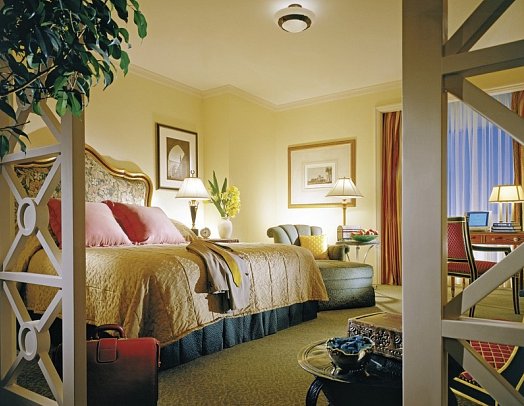 Four Seasons Hotel Cairo at The First Residence