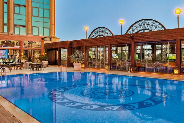 Four Seasons Hotel Cairo at The First Residence