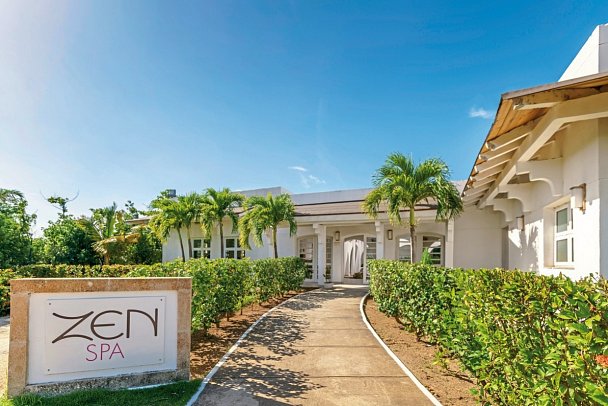 Memories Caribe Beach Resort