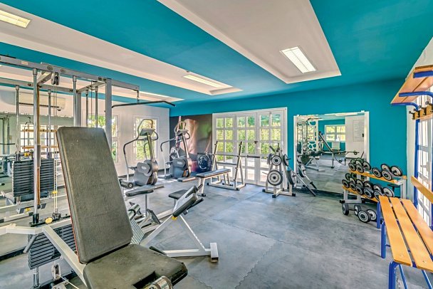 Memories Caribe Beach Resort