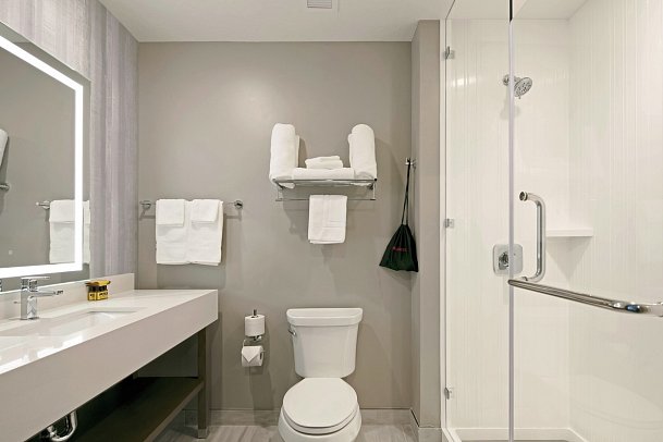 Best Western Plus Settlers Point