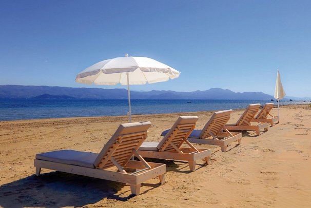 Cavomarina Beach