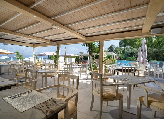 Cavomarina Beach