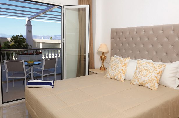 Cavomarina Beach - Wohnbsp. Doppelzimmer Gartenblick (Zimmercodierung D1G)