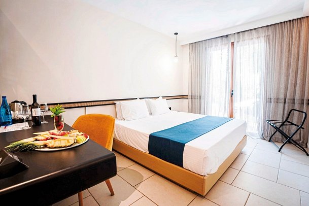 Wyndham Corfu Acharavi Hotel - Wohnbeispiel Doppelzimmer Gartenblick (Zimmercodierung D1G)