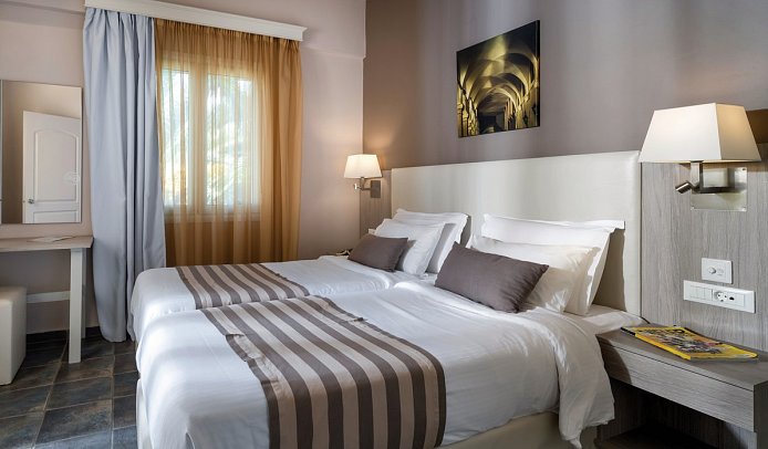 Acharavi Beach - Wohnbeispiel Appartement 2 Schlafzimmer Gartenblick (Zimmercodierung OBG)