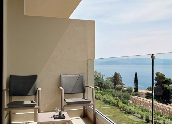 Aeolos Beach Resort - Wohnbeispiel Doppelzimmer Deluxe Meerblick (Zimmercodierung DDM)