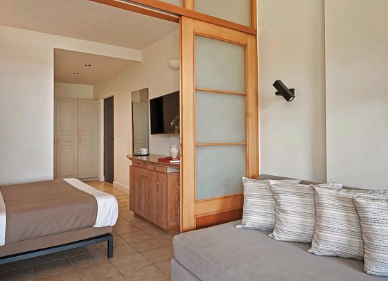 Aeolos Beach Resort - Wohnbeispiel Familienzimmer Gartenblick (Zimmercodierung FBG)