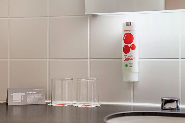 IntercityHotel Dortmund - Beispiel Bad Doppelzimmer Business (Zimmercodierungen DB1 & DC1)