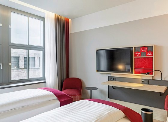 IntercityHotel Dortmund - Wohnbeispiel Doppelzimmer Business (Zimmercodierungen DB1 & DC1)