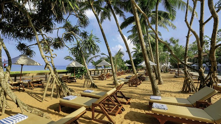 Pandanus Beach Resort & Spa