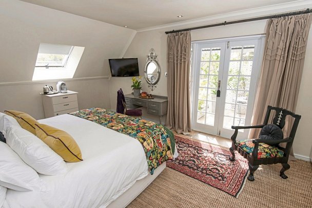 Baruch Guest Houses Stellenbosch - Wohnbeispiel Rhodes (Zimmercodierungen UG1 & UU1)