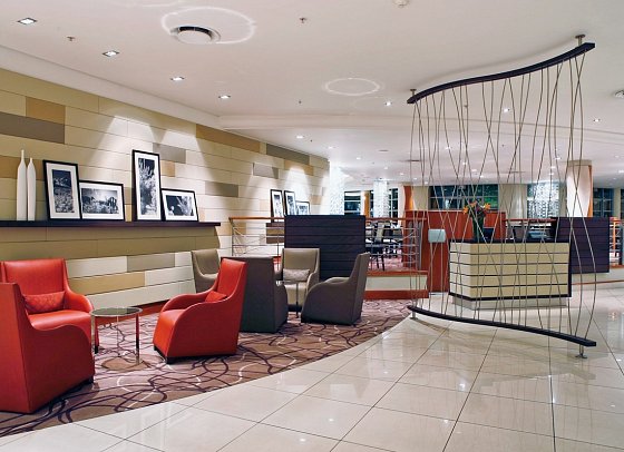 Southern Sun Waterfront - Lobby