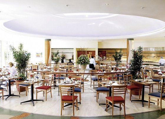 Southern Sun Waterfront - Restaurant