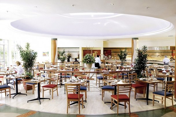 Southern Sun Waterfront - Restaurant