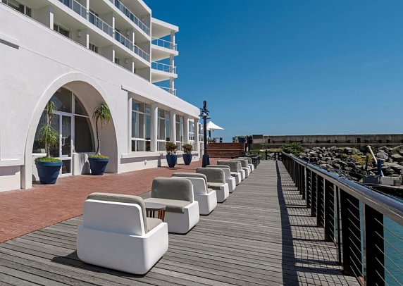 Radisson Collection Hotel Waterfront