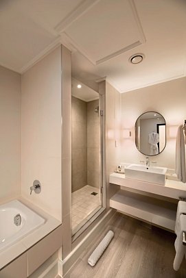 Victoria & Alfred Hotel - Beispiel Bad (Zimmercodierungen DG1, DG2 & DGB)