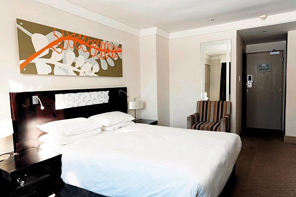 Onomo Hotel Inn On The Square - Wohnbeispiel Standard Room (Zimmercodierung DB1)