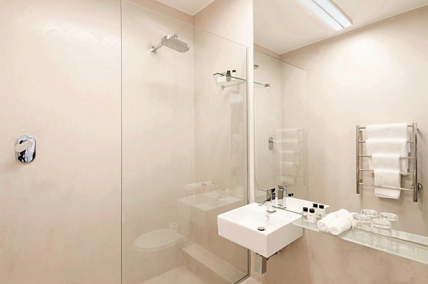 Cape Town Hollow Boutique Hotel - Beispiel Bad (Zimmercodierung UG1)