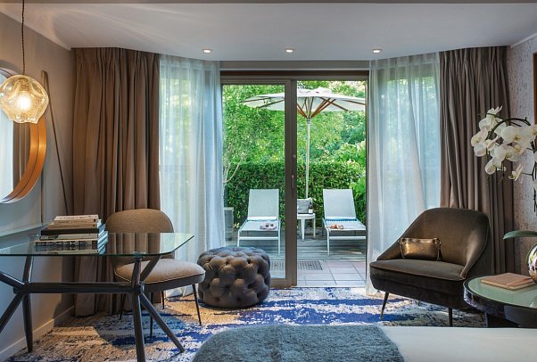 The Vineyard Hotel - Wohnbeispiel Mountain Facing Deluxe Room