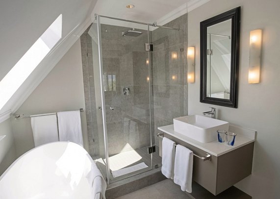 Le Franschhoek Hotel & Spa - Beispiel Badezimmer Deluxe Room (Zimmercodierung UD1)