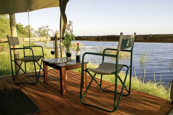 Drifters - Southern Africa Explorer Kapstadt - Maun - Maun Tented Wohnbeispiel Deck