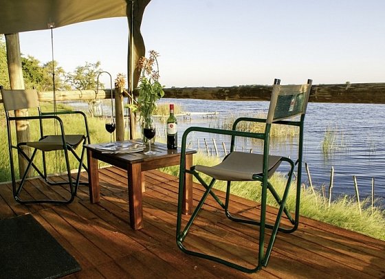 Drifters - Southern Africa Explorer - Maun Tented Wohnbeispiel Deck