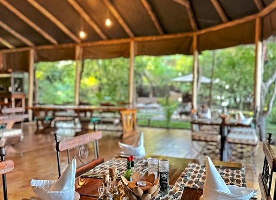 Drifters - Southern Africa Explorer - Guma Lagoon Camp