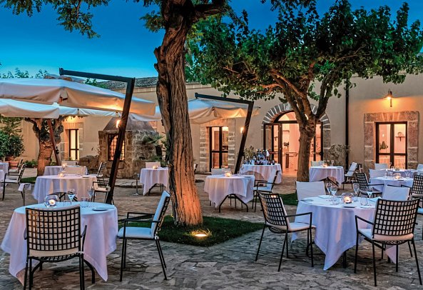 Baglio Oneto dei Principi di San Lorenzo - Luxury Wine Resort - Restaurant La Calandra