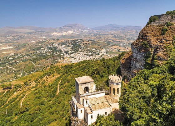 Autotour Kulinarisches Sizilien mit Wein und Köstlichkeiten - luxuriös erfahren - Erice