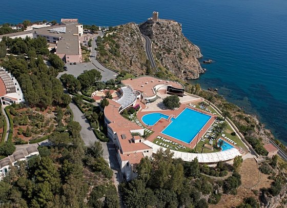Hotel & Resort Torre Normanna