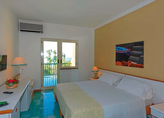 Hotel & Resort Torre Normanna - Wohnbeispiel Doppelzimmer Komfort (Zimmercodierung DF1)