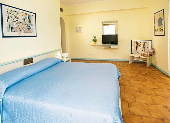 San Pietro - Wohnbeispiel Doppelzimmer Meerblick (Zimmercodierung DBM)